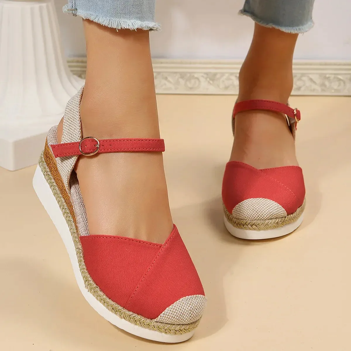 Courtney | Women's Closed Toe Wedge Sandals