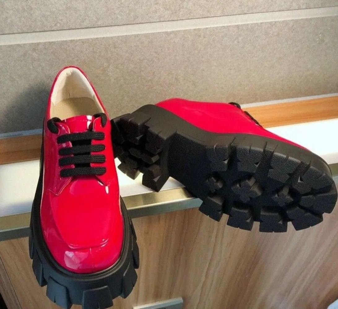 Fashion Thick Sole Round Toe Lace up Flat Platforms British Style Oxfords Shoes