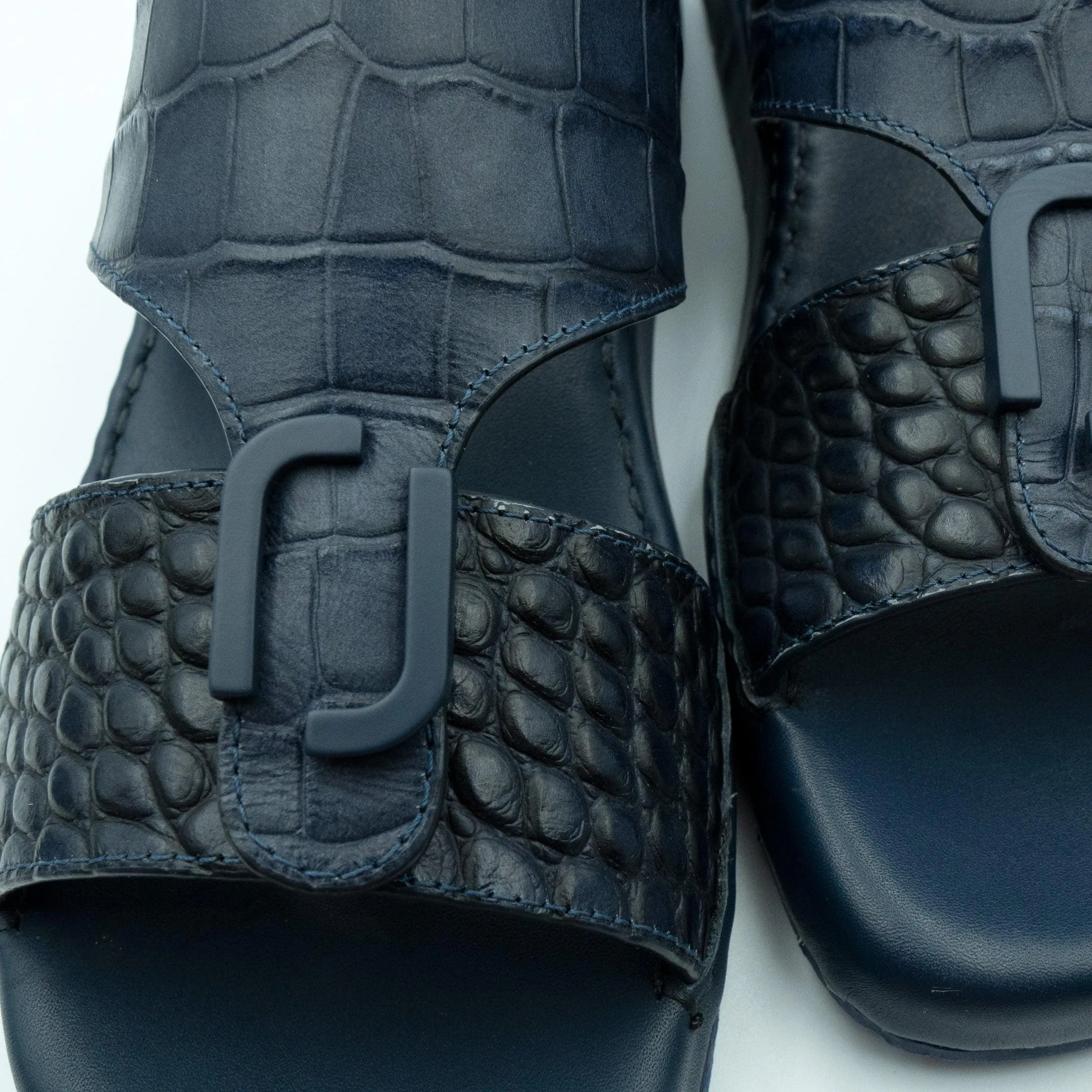 MATTE CROCO ARABIC SANDAL REC-01