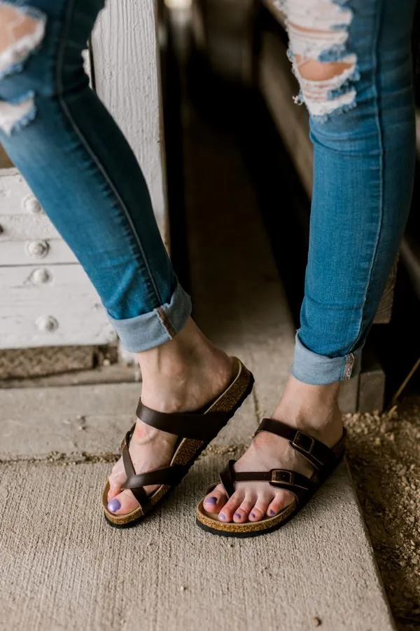 Viking Joan Sandals [Dark Brown]